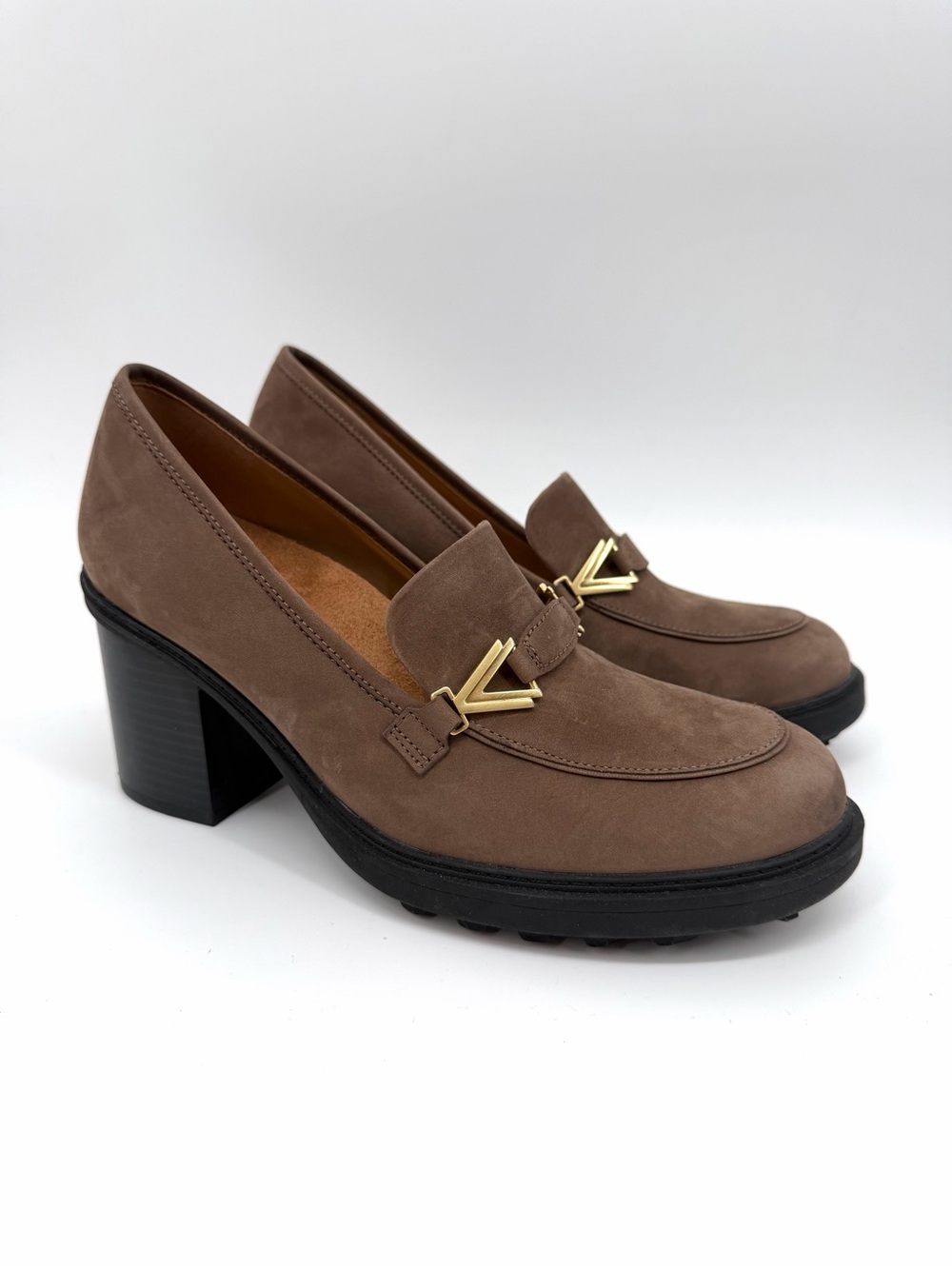 Vionic Women's Tiburon Slip-On Heeled Loafer Size 9